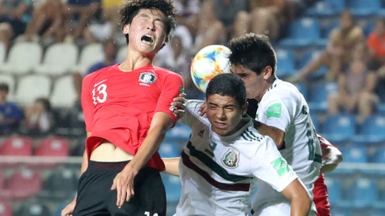 U-17 축구대표팀, 월드컵 4강행 좌절...멕시코에 0-1패