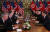 김정은 국무위원장과 트럼프 대통령의 지난 2월 2차 정상회담의 확대회담 모습. 믹 멀베이니 비서실장 대행(왼쪽에서 다섯번째)이 배석해있다. [로이터=연합뉴스]