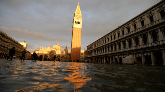 [사진] 물에 잠긴 이탈리아 베네치아…일주일새 3번째 침수