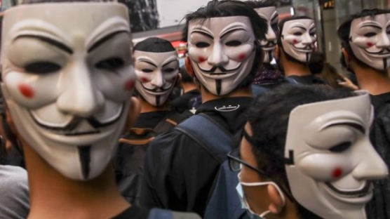 홍콩 고등법원 “시위대 마스크 착용 막는 복면금지법 위헌”