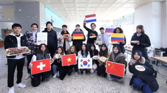 명지대학교, 외국인 재학생과 함께하는 ‘세계음식축제’ 열려 