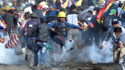 망명한 대통령이 '도시 봉쇄' 지시? 볼리비아 영상 진위논란