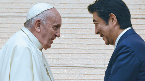 교황, 日아베 만나 "국가간 분쟁, 대화만이 해결 가능"
