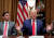 지난 10월 7일 도널드 트럼프 미국 대통령(오른쪽)과 마크 에스퍼 미 국방장관이 워싱턴DC 백악관에서 군 고위 인사들과 회동하고 있다.