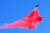 산타 바버라 인근 화재 지역에서 소화액을 뿌리고 있는 항공기. [로이터=연합뉴스] 