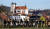 역사재현단체 회원들이 11월 30일 체코 슬라브코프 인근에서 아우스터리츠 전투를 재현하고 있다.[로이터=연합뉴스]
