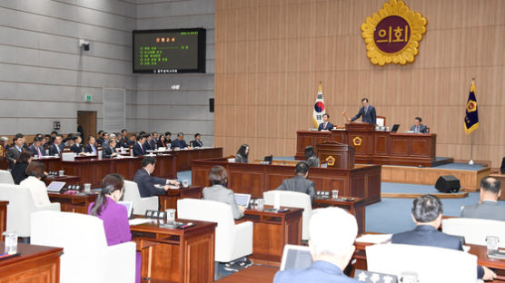보좌관 월급 매달 가로 챈 광주광역시의회 의원 '파문'