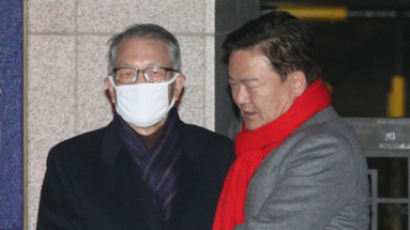 김기춘 구속 취소…4일 0시 동부구치소서 출소