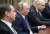 소치에서 벨라루스 대통령과 만난 블라디미르 푸틴 러시아 대통령(가운데). [EPA=연합뉴스]