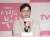 이정효 감독이 9일 오후 서울 종로구 포시즌스호텔에서 열린 tvN 토일드라마 &#39;사랑의 불시착&#39; 제작발표회에서 질문에 답하고 있다. [뉴시스]