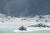 뉴질랜드 화이트섬에서 사람들을 구조하는 모습. [AFP=연합뉴스]