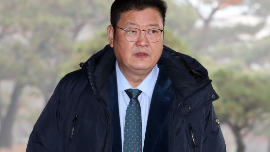 임동호 민주당 전 최고위원, 檢출석 "김기현 관련 비리 몰랐다"