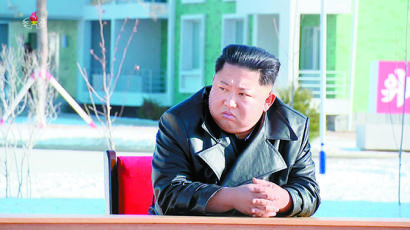 잃을 게 없다는 북한에 잃을 게 뭔지 보여주겠다는 미국
