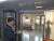 서울교통공사 직원이 21일 개통될 신내역에서 승강장 안전문과 열차 상태를 점검하고 있다. [사진 서울교통공사]