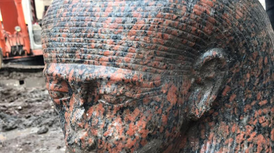 [서소문사진관]람세스 2세의 '영혼의 안식처' , 분홍색 화강암 석상 첫 발견