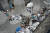 지난 4일 대만 타이베이 북동쪽 신베이(新北)시의 루이팡 해안 방파제 구조물 사이에 플라스틱 쓰레기가 쌓여 있다. 남궁민 기자