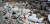 지난 4일 대만 타이베이 북동쪽 신베이(新北)시의 루이팡 해안 방파제 구조물 사이에 플라스틱 쓰레기가 쌓여 있다. 부표와 어망 같은 어업 도구가 대부분을 차지한다. 남궁민 기자 