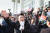 황교안 자유한국당 대표가 16일 서울 여의도 국회에서 열린 &#39;공수처법 선거법 날치기 저지 규탄대회&#39; 참가자들과 함께 시위를 벌이고 있다.   이들은 본청 무단 진입을 시도하다 경찰에 막혀 입구에서 집회를 열었다. [연합뉴스]