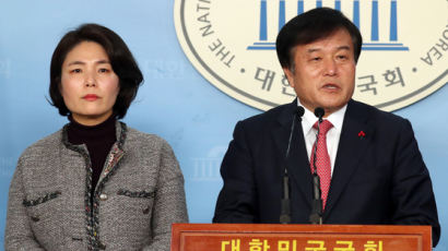 한국당 “대표급 중진, 내년 총선 ‘전략지’ 출마권고”