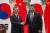 왼쪽부터 문재인 대통령과 시진핑(习近平) 중국 주석 [사진 AP News]