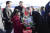 중국 쓰촨성 청두에서 열리는 한·일·중 정상회의에 참석하러 중국을 방문한 문재인 대통령이 23일 오전 베이징 서우두공항에 도착해 어린이가 건네는 꽃다발을 받고 있다. [청와대사진기자단]