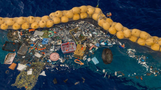 바다 위 거대 쓰레기섬 5개…‘식탁 공동체’ 한·중 공동 대처를