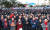 지난 19일 여의도 국회 앞에서 열린 공수처법, 선거법 날치기 저지 규탄대회에서 자유한국당 황교안 대표를 비롯한 의원들과 참석자들이 국민의례를 하고 있다. 김경록기자