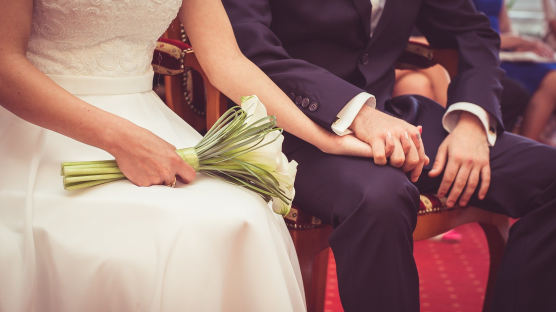 미혼남녀가 꼽은 이상적인 배우자 연소득…男 5270만원·女 4398만원