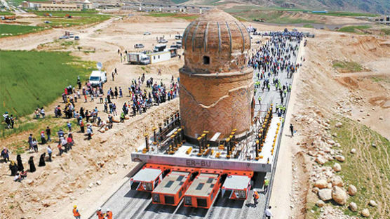 [사진] 터키 유적 이사 … 23개 총 1만2063t 통째로 옮겼다
