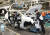 일본 도요타자동차의 기타큐슈 미야타 공장에서 작업자들이 차체를 조립하고 있다. 이동현 기자 
