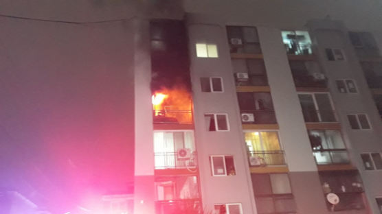 중년 부부 숨진 인천 아파트 화재, “방화 가능성 커”
