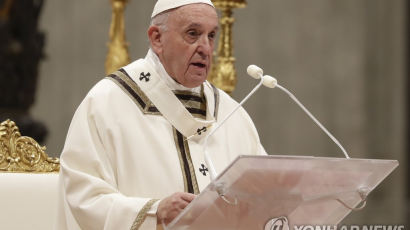 교황 새해 메시지 “교회, 싸움에 뛰어들어 사람들에게 가까이”