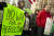 시애틀 시위에 등장한 반전 피켓. "전쟁을 재선의 도구로 삼지마라." [AFP=연합뉴스]