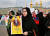 이란 솔레이마니 사령관의 죽음에 항의하며 나온 이라크 시민들. [AP=연합뉴스] 