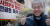 평화나무 회원들이 6일 오전 서울 종로경찰서 앞에서 열린 ‘전광훈(오른쪽) 구속영장재청구 촉구 및 사문서위조·업무방해 혐의 고발 기자회견’에서 손팻말을 들고 전 목사의 구속 수사를 촉구하고 있다. [연합뉴스·뉴스1]