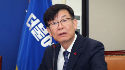 김상조 “부동산, 더 센 정책 마다할 이유없다…모든 수단 동원”