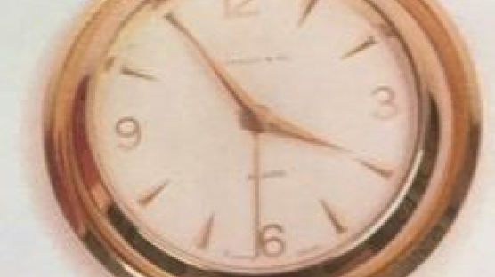 티파니 시계·지포 라이터…박정희 전 대통령 유품 5670점 공개된다