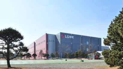 [단독] LG화학, 유리기판 매각 실패…LG그룹 LCD 출구 전략 '빨간불'