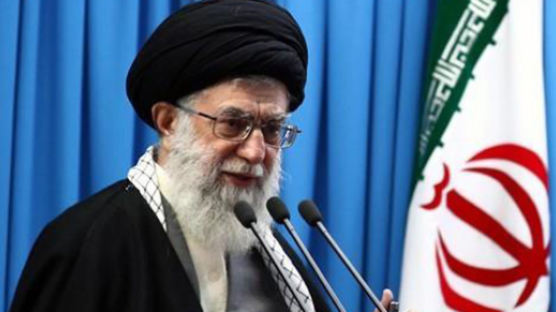 이란 최고지도자, 8년 만에 대예배 집전…"미국 테러리스트 본성 드러냈다" 