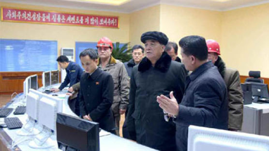 연말 ‘철퇴’ 맞은 북한 경제 관료..."경제사령관은 교통사고"