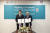 허윤홍 GS건설 사장(왼쪽)이 20일 폴란드 단우드 본사에서 야첵 스비츠키 EI 회장과 인수를 마무리하는 서류에 서명했다. [사진 GS건설]