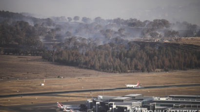 호주 산불 다시 ‘맹위’…소방항공기 추락해 美 대원 3명 사망