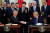 도널드 트럼프 미 대통령과 류허 중국 부총리가 무역합의에 서명한 뒤 악수를 나누고 있다. [로이터=연합뉴스]
