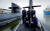 네덜란드 여성 잠수함 승조원들이 22일(현지시간) 덴헬더 기지에서 포즈를 취하고 있다.[AFP=연합뉴스]