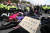 30일 오후 중국 우한에서 귀국하는 교민들이 수용될 충남 아산 경찰인재개발원 정문 앞에서 주민들이 도로를 점거하고 있다. [뉴스1]