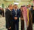 블라디미르 푸틴(왼쪽) 러시아 대통령이 지난해 10월 사우디아라비아 리비야를 방문해 살만 국왕과 대화를 나누고 있다. [로이터=연합뉴스]