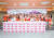 롯데백화점의 다양한 리조이스 프로그램. 임직원이 싱글맘에게 전할 ‘리조이스 박스’를 제작하는 봉사