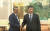 지난 28일 시진핑(오른쪽) 중국 국가주석을 만나는 테드로스 아드하놈 게브레예수스 세계보건기구(WHO) 사무총장. 최근 WHO는 중국 비호 논란에 휘말렸다. [연합뉴스]