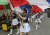 지난달 31일 필리핀 학생들이 마스크를 착용하고 학교 행사에 참가하고 있다. [AP=연합뉴스]