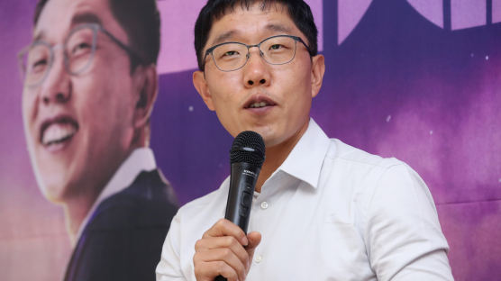 진중권 "김제동은 결이 달라···나꼼수와 싸잡아 욕 말아달라"